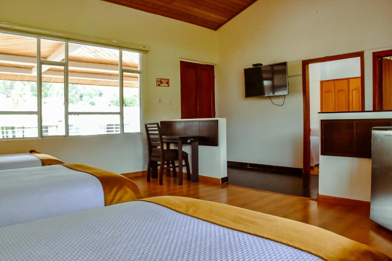 Hotel Villa Vianney Paipa Exteriér fotografie